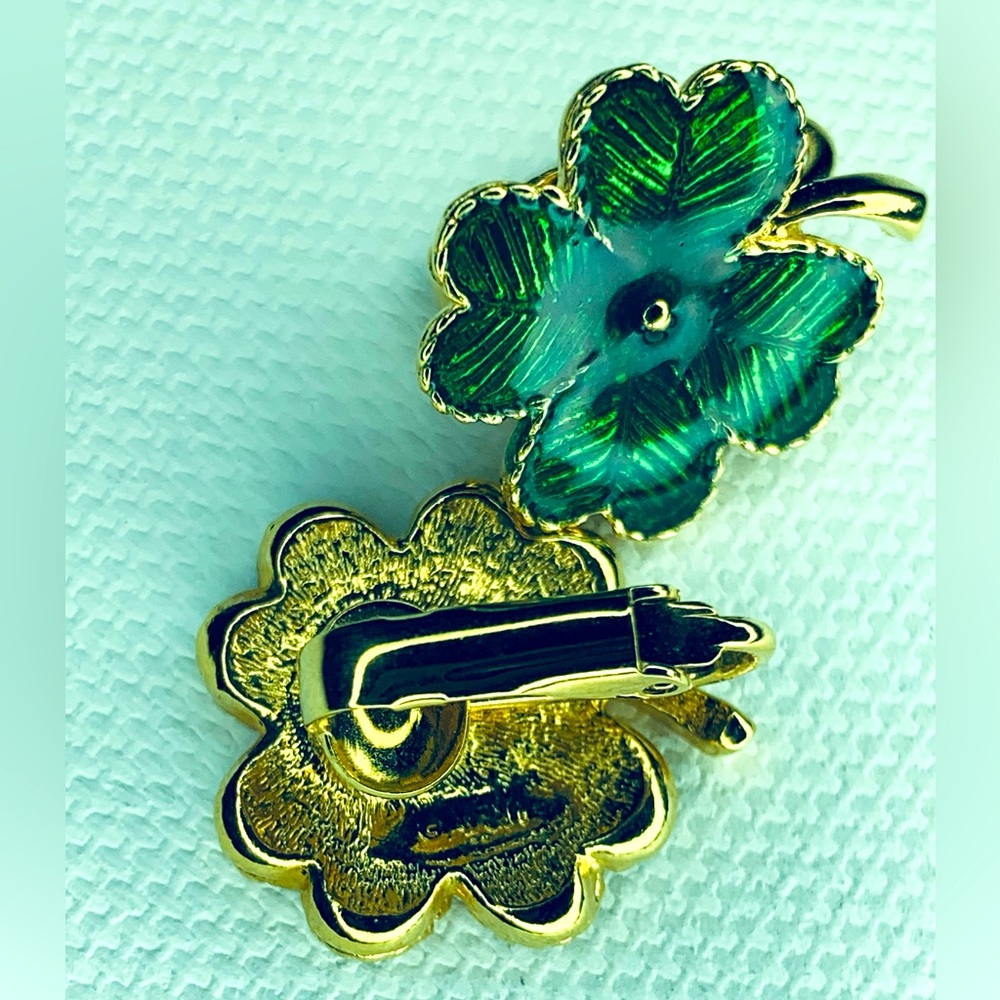 AVON Signed Vintage Four Leaf Clover Clip-Ons